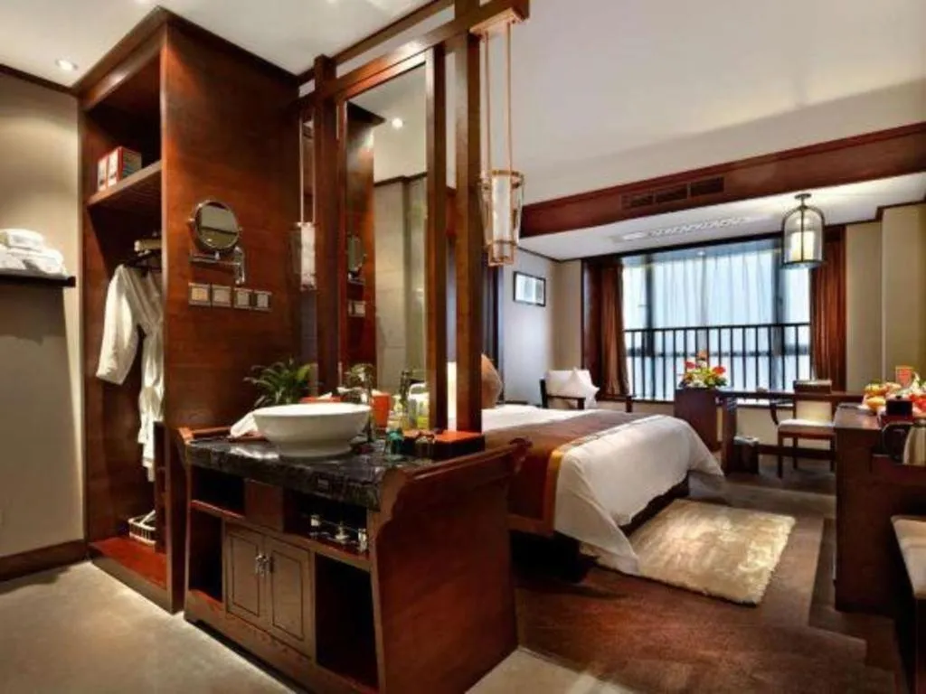 Bed in Yitel Collection Chengdu Kuanzhai Alley Chutian Junlin