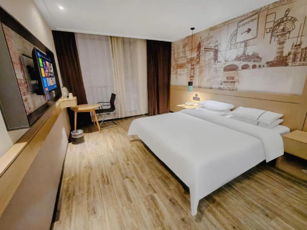 Bed in City Comfort Inn Wuhan Baibuting