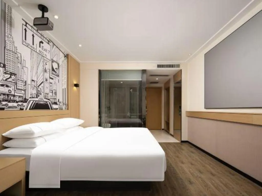 Bed in City Comfort Inn Wuhan Baibuting