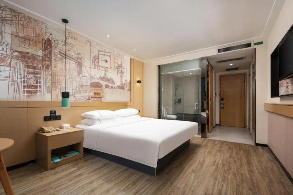 Bed in City Comfort Inn Wuhan Baibuting