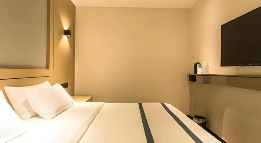 Bed in City Comfort Inn Nanning Anji Wanda Plaza