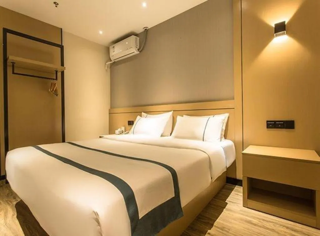 Bed in City Comfort Inn Nanning Anji Wanda Plaza