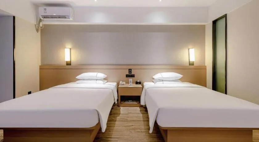 Bed in City Comfort Inn Nanning Anji Wanda Plaza
