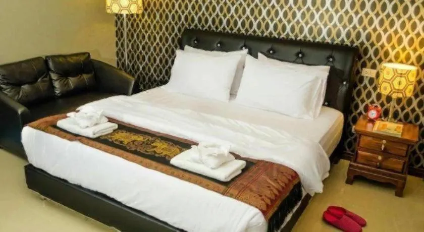 Bed in The Prince Hotel