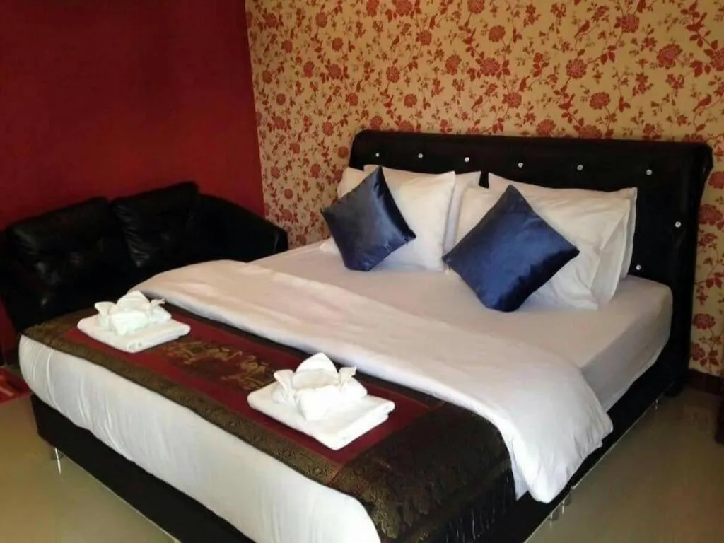 Bed in The Prince Hotel