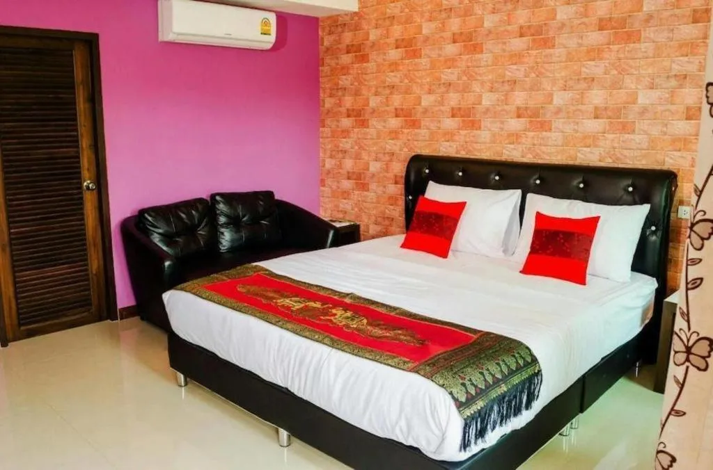 Bed in The Prince Hotel