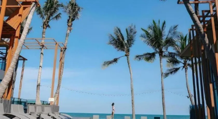 Eco Cozy Beachfront Resort Chaam