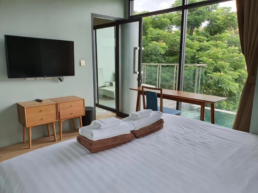 Bed in Eco Cozy Beachfront Resort Chaam