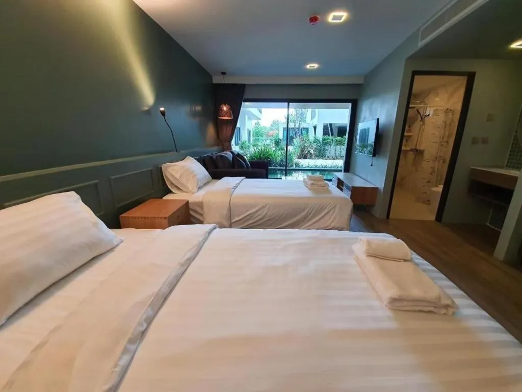 Bed in Eco Cozy Beachfront Resort Chaam