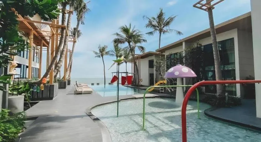 Eco Cozy Beachfront Resort Chaam