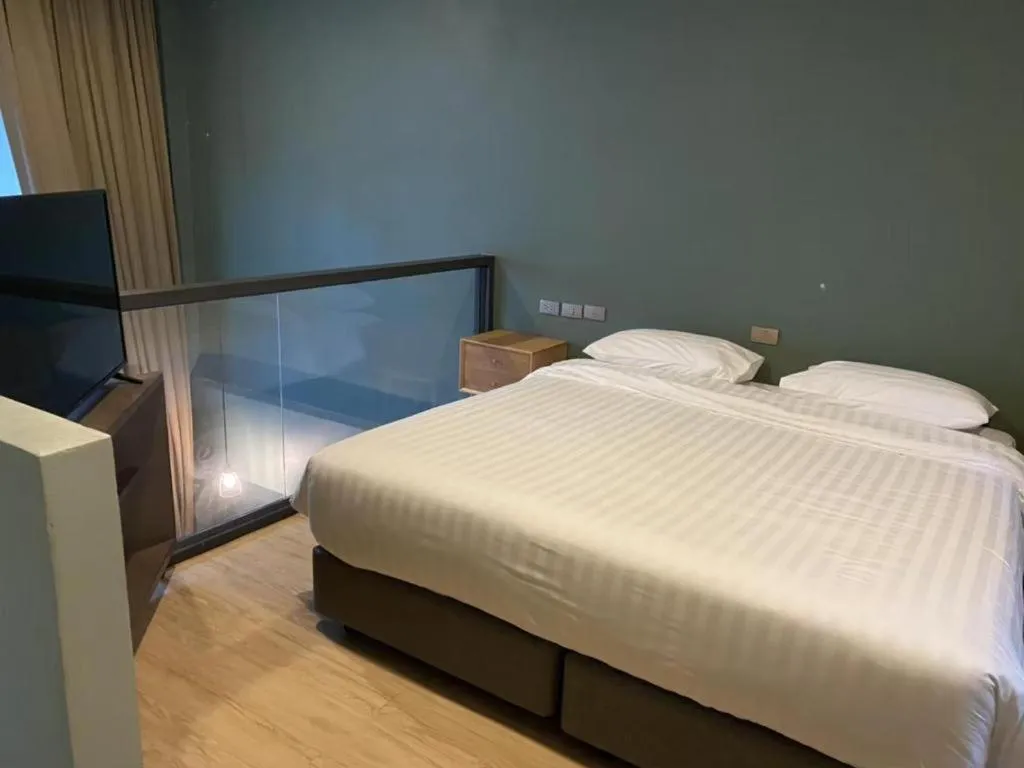 Bed in Eco Cozy Beachfront Resort Chaam