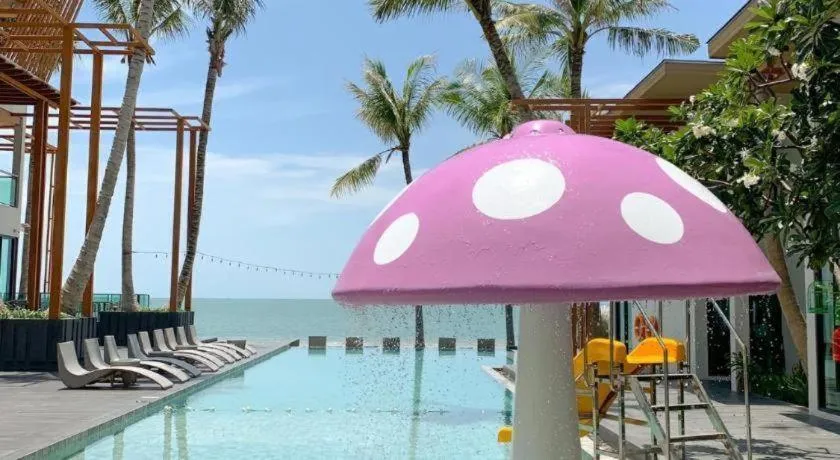 Eco Cozy Beachfront Resort Chaam