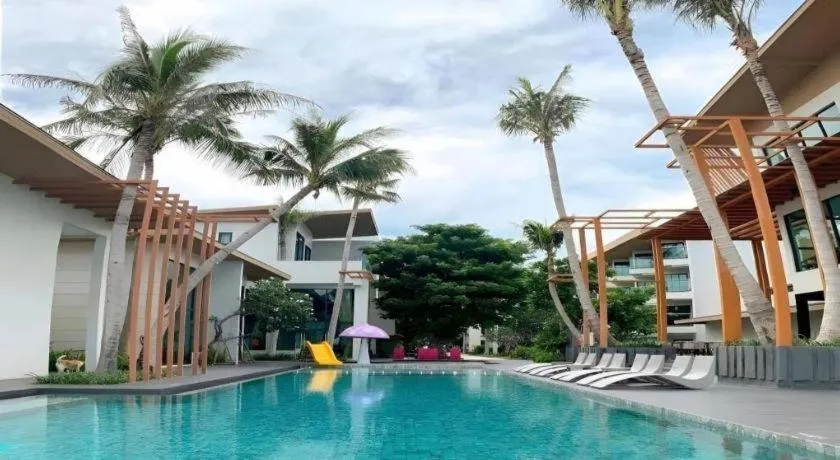 Eco Cozy Beachfront Resort Chaam