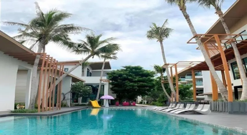 Eco Cozy Beachfront Resort Chaam