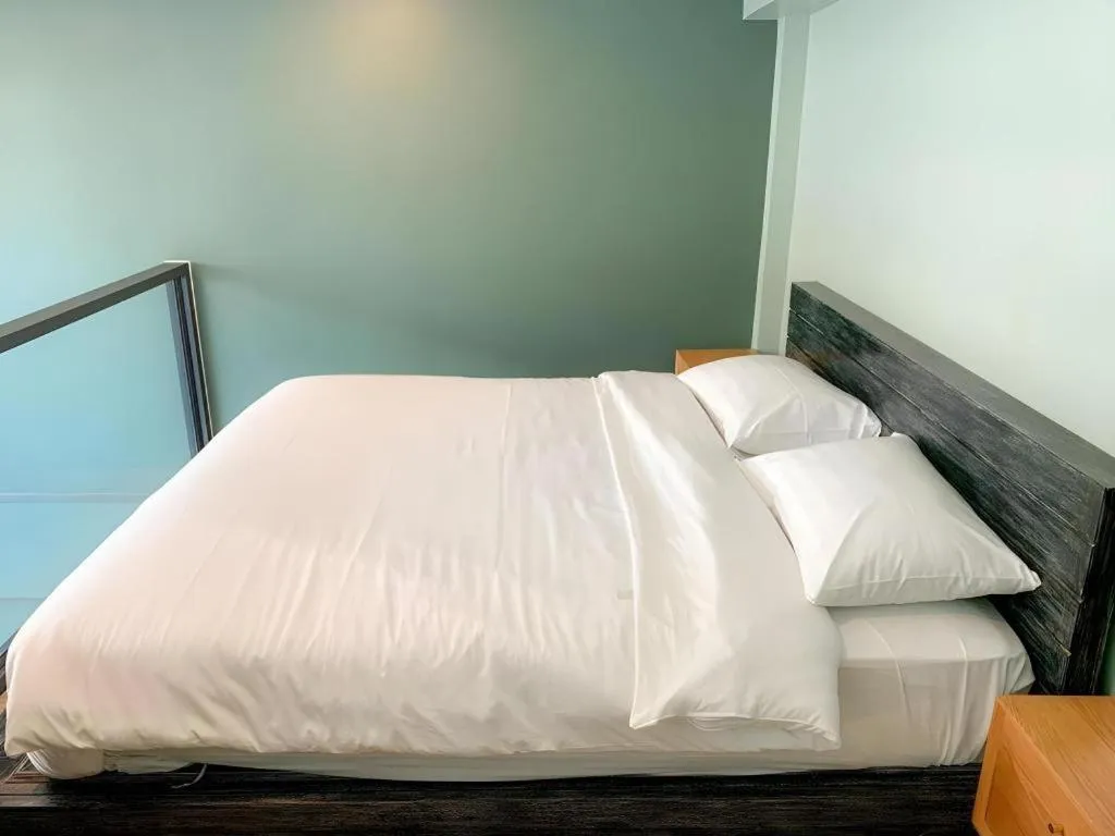 Bed in Eco Cozy Beachfront Resort Chaam