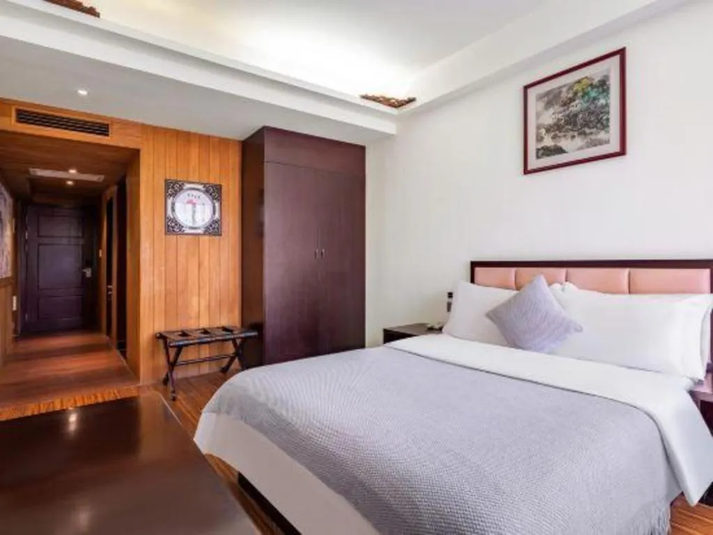 Bed in Oriental Hotel