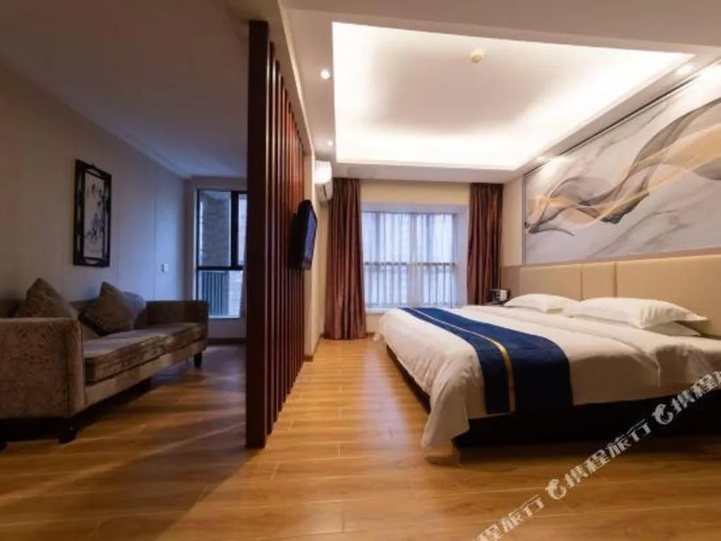 Bed in Oriental Hotel