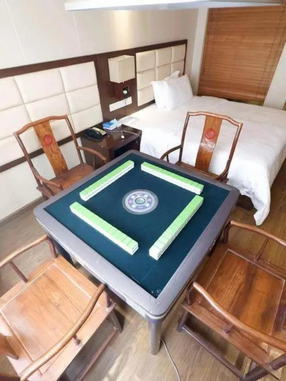 Bed in Oriental Hotel