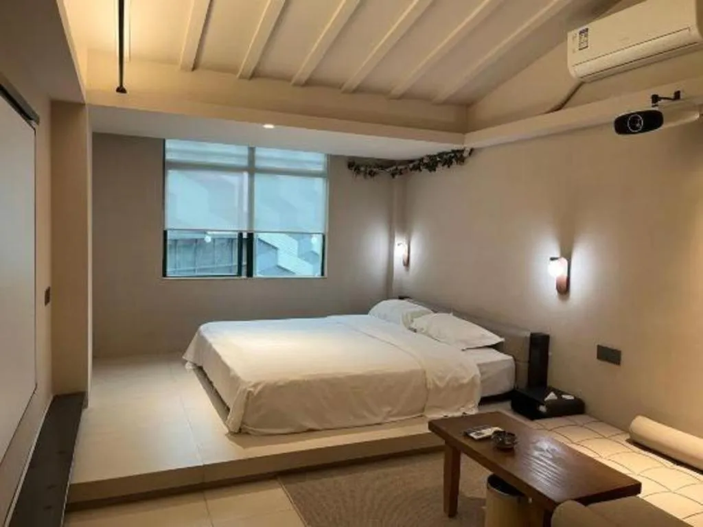 Bed in Oriental Hotel