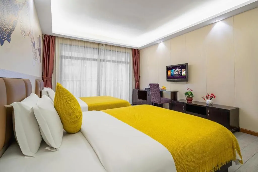 Bed in Oriental Hotel