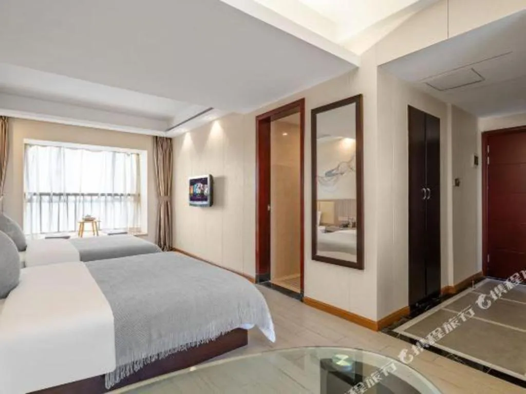 Bed in Oriental Hotel