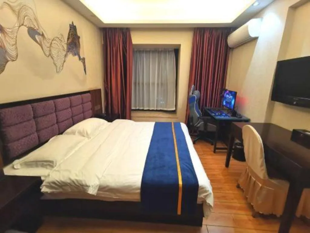 Bed in Oriental Hotel