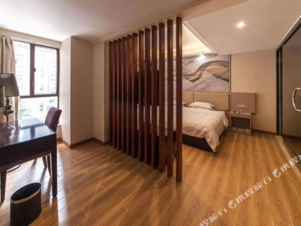 Bed in Oriental Hotel