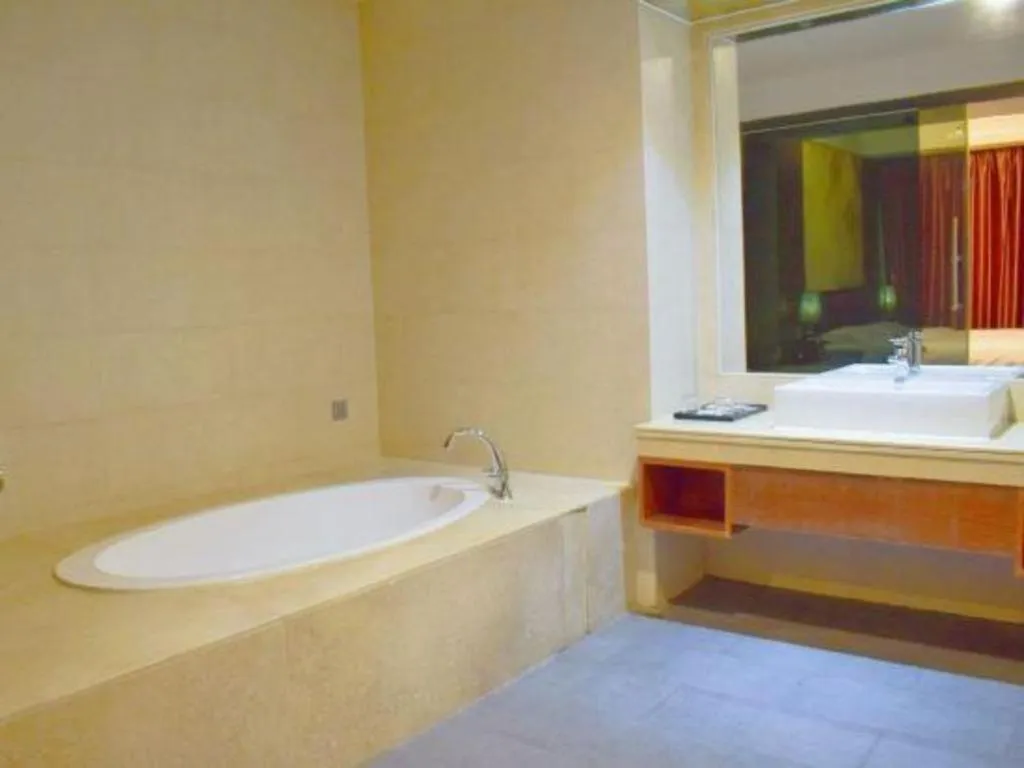 Bed in Oriental Hotel