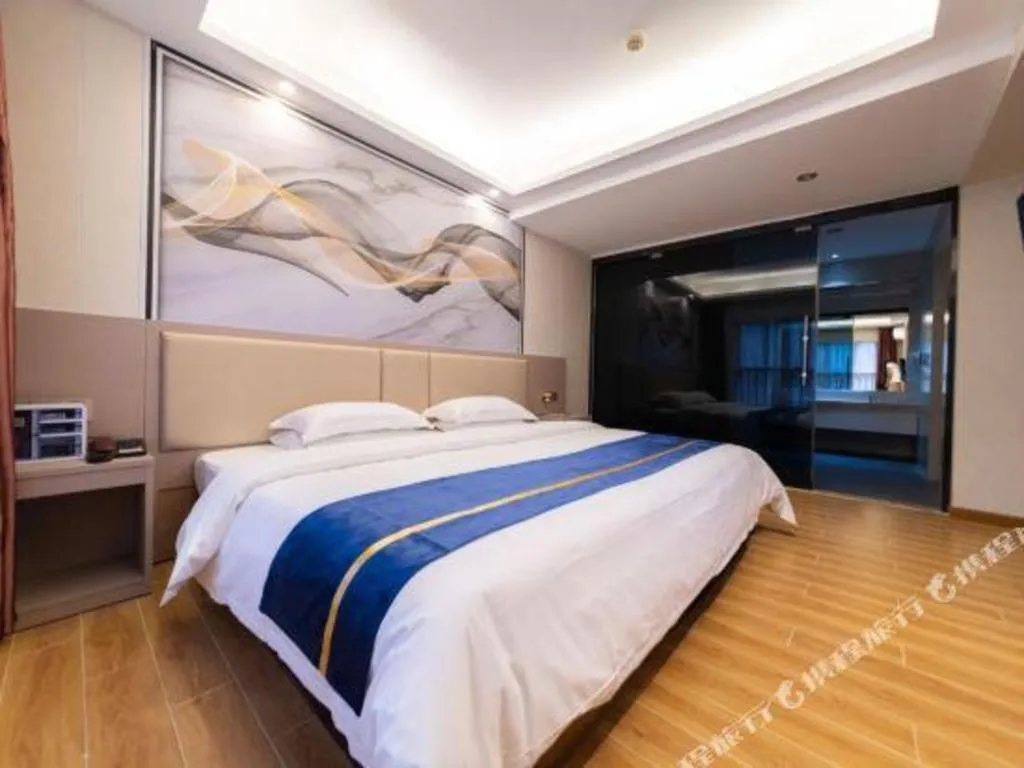 Bed in Oriental Hotel