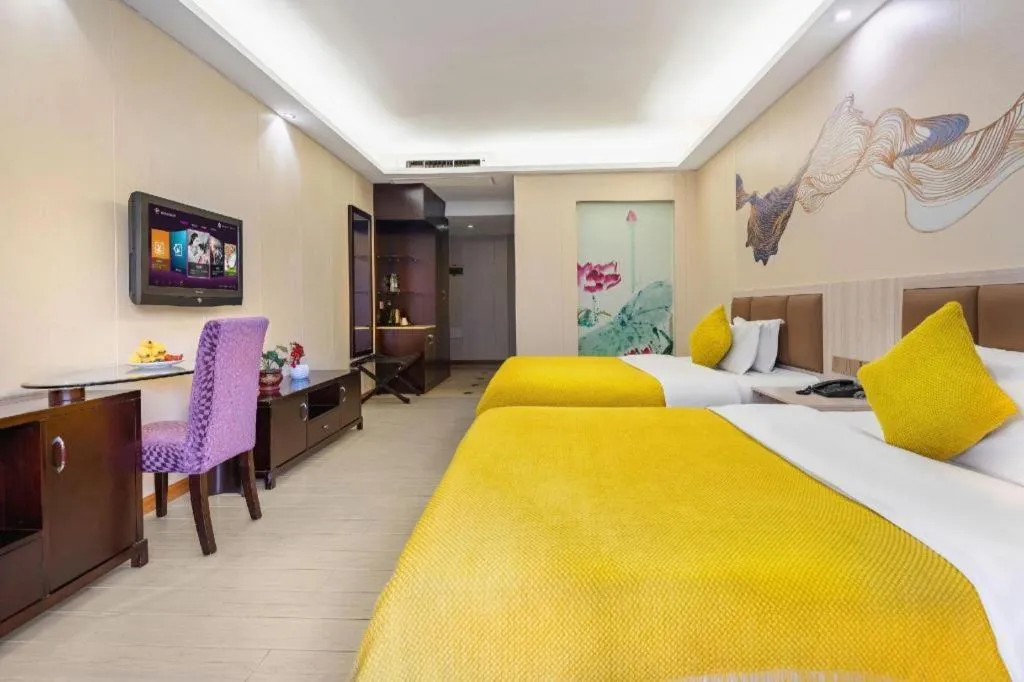 Bed in Oriental Hotel