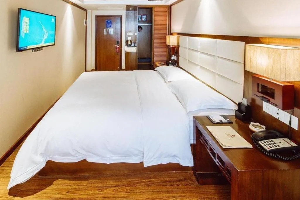 Bed in Oriental Hotel