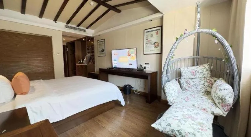 Bed in Oriental Hotel