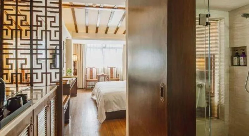 Bed in Oriental Hotel