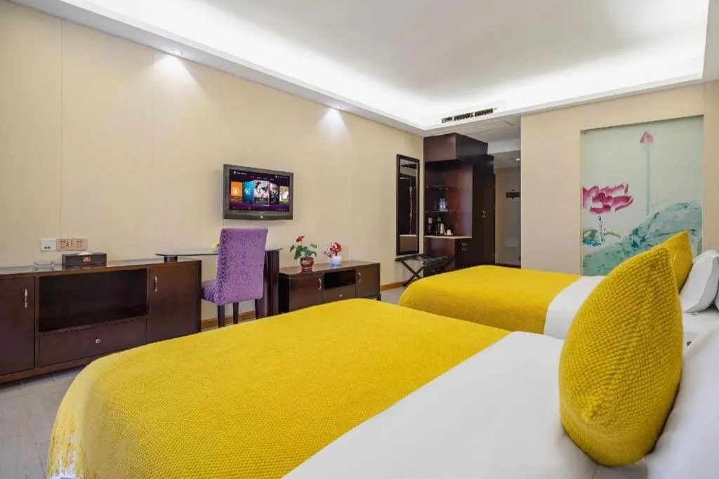 Bed in Oriental Hotel