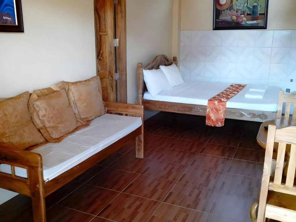 Bed in Anda de Boracay in Bohol Hotel