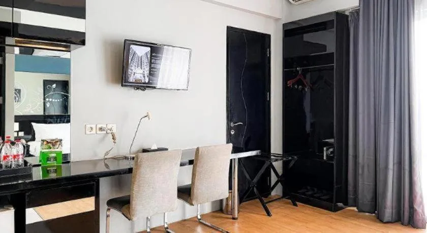 Grand Darmo Suite by AMITHYA