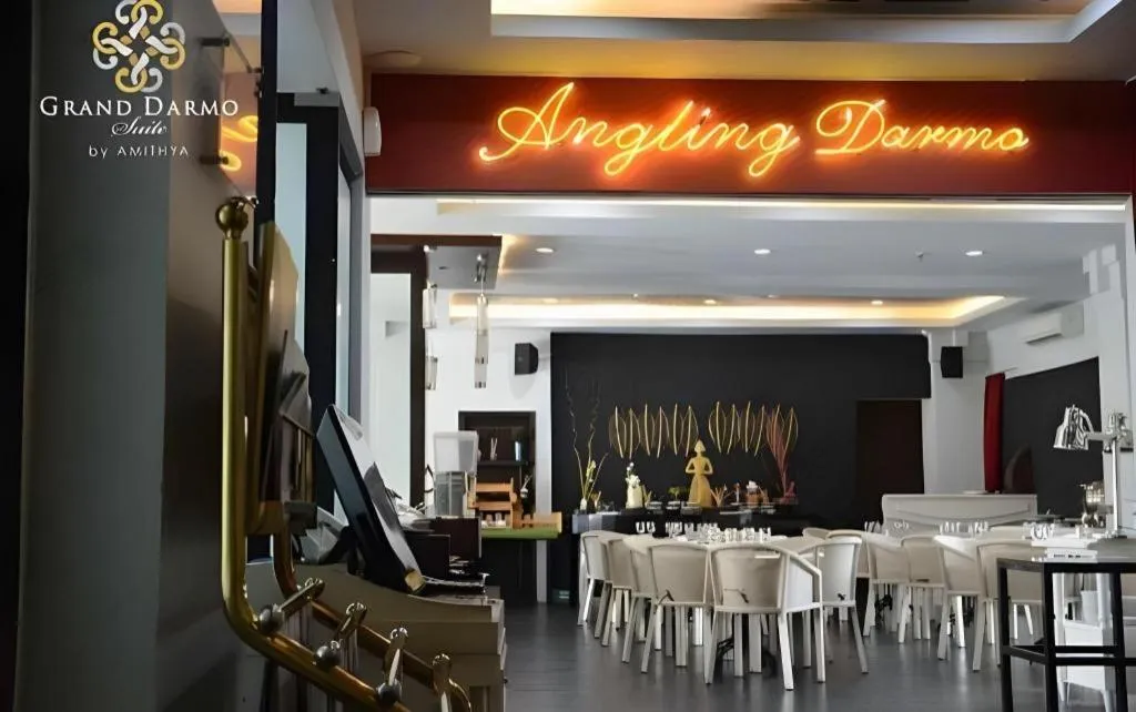 Grand Darmo Suite by AMITHYA