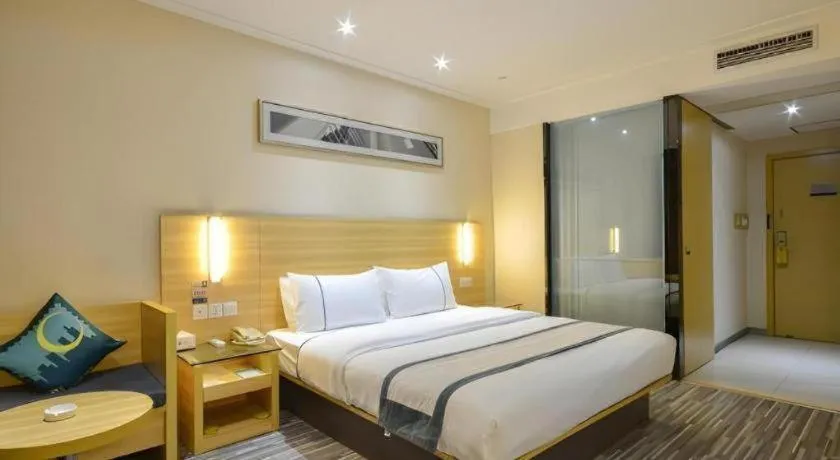 Bed in City Comfort Inn Enshi Shizhou Avenue
