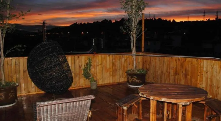 Lijiang Peach Hostel