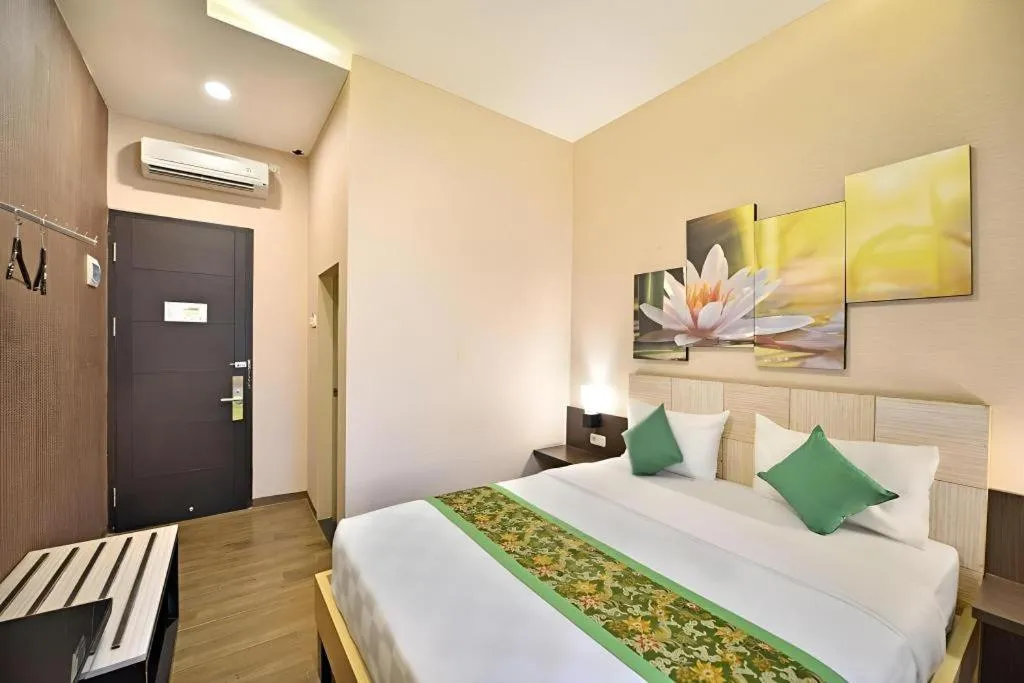 Bed in Lotus Hotel Subang