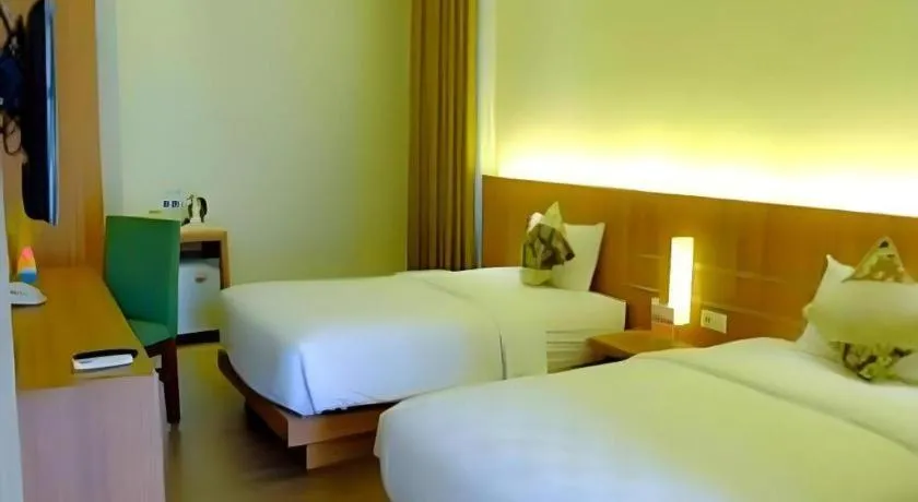 Bed in Lotus Hotel Subang