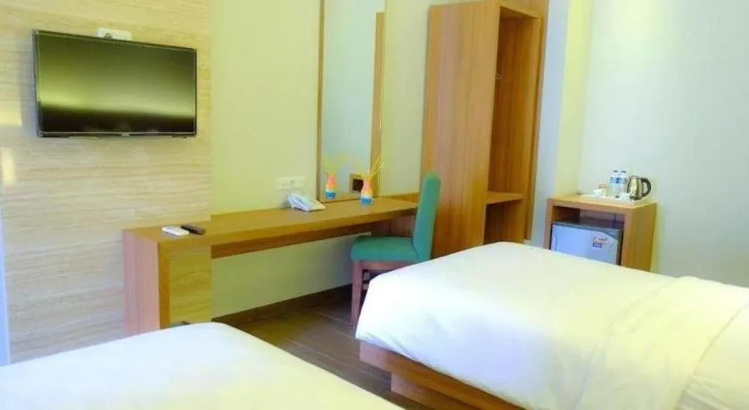 Bed in Lotus Hotel Subang