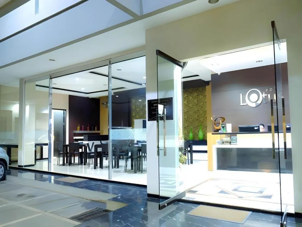 Lotus Hotel Subang