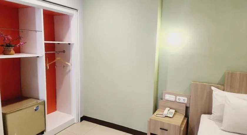 Bed in Hotel Celebes