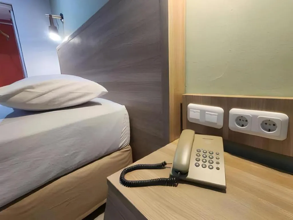 Bed in Hotel Celebes