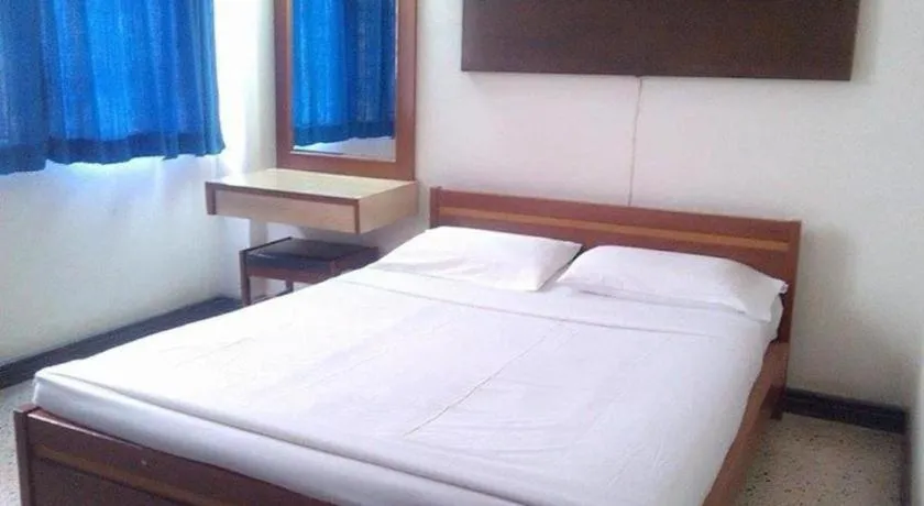 Bed in Petchpailyn Hotel