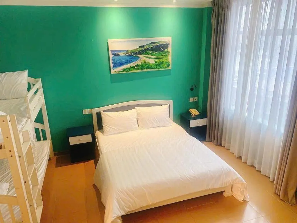 Bed in Seventeen Hotel