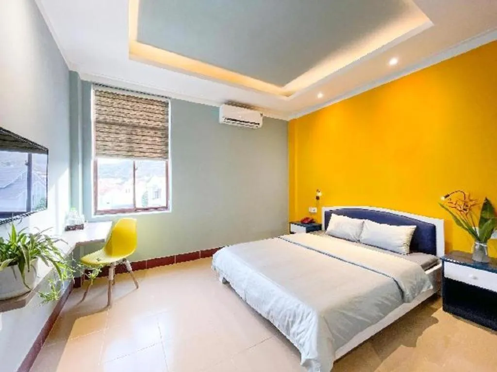 Bed in Seventeen Hotel