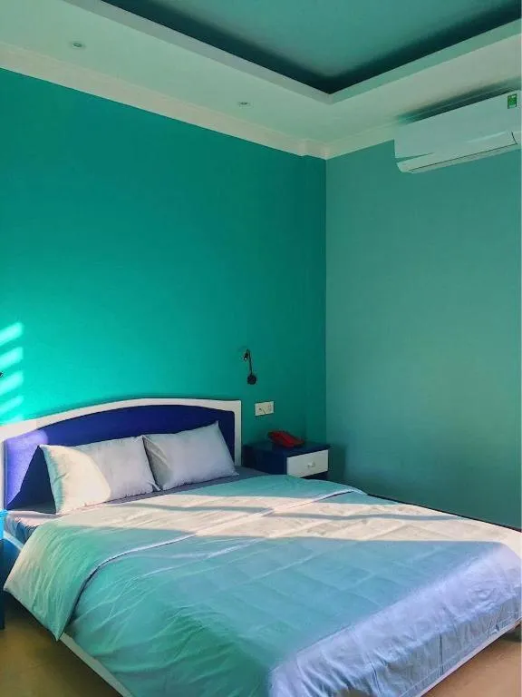 Bed in Seventeen Hotel