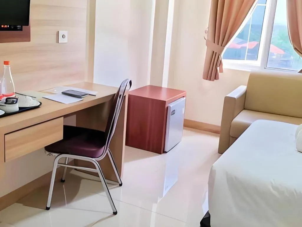 Bed in GARDEN HOTEL MAJALENGKA